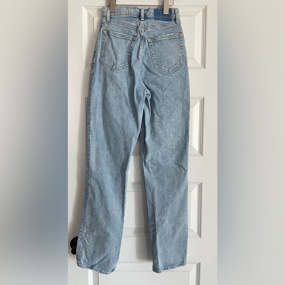 Abercrombie The 90s Straight Ultra High Rise Light Wash Jeans Curve Love Size 0R - Picture 8 of 9